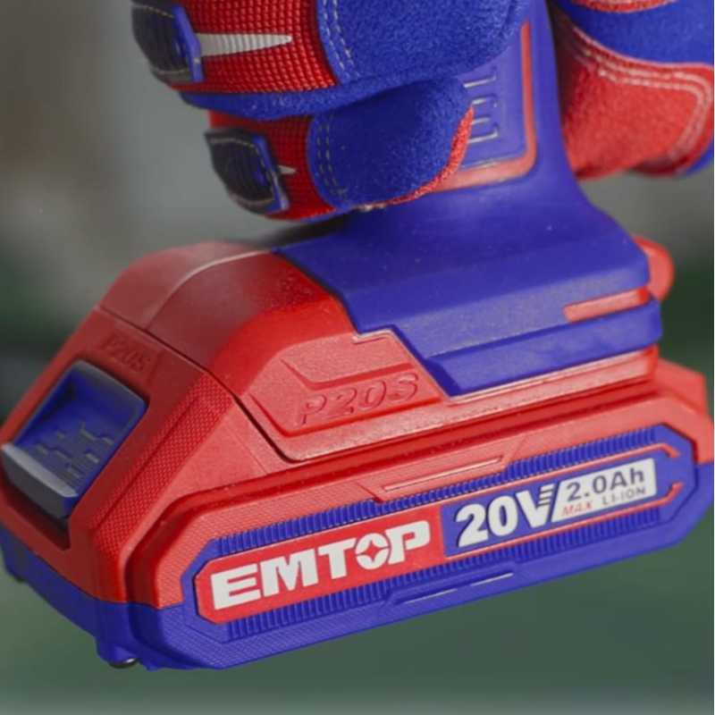 Pachet  Fierastrau circular, unghi taiere reglabil, 185mm + Masina de gaurit si insurubat + 2 acumulatori 2.0AH + incarcator