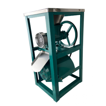 Masina de tocat carne, cu masuta NR. 32 FERMAX, 3KW