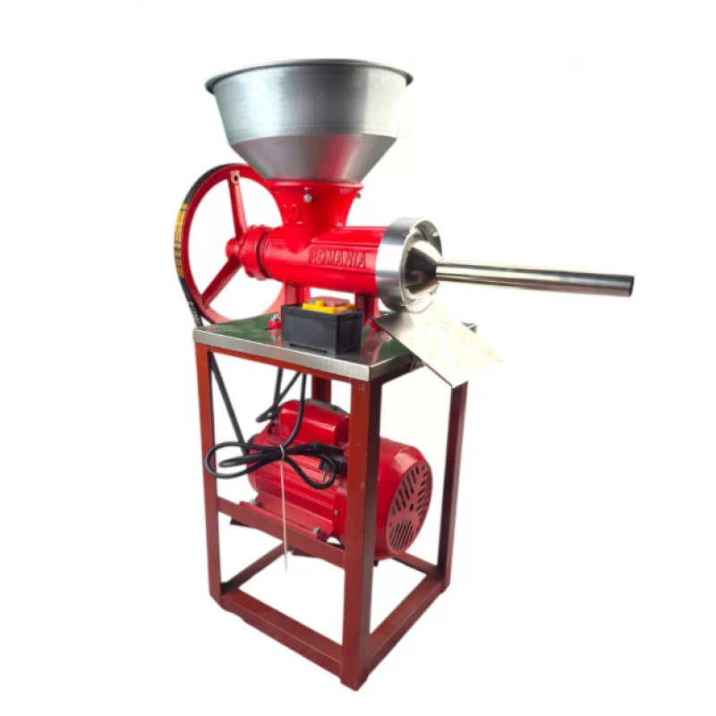 Masina de tocat carne German Meister nr 32 cu motor 3kw, palnie pentru carne si carnati 300 kg/h, buton start stop