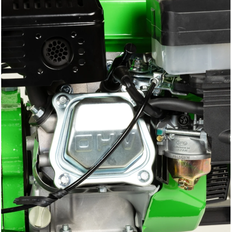 Motocultor Micul Fermier, 8.5CP, 212cc, motor pe benzina 4 timpi, 3 trepte de viteza, pornire manuala, cu roti