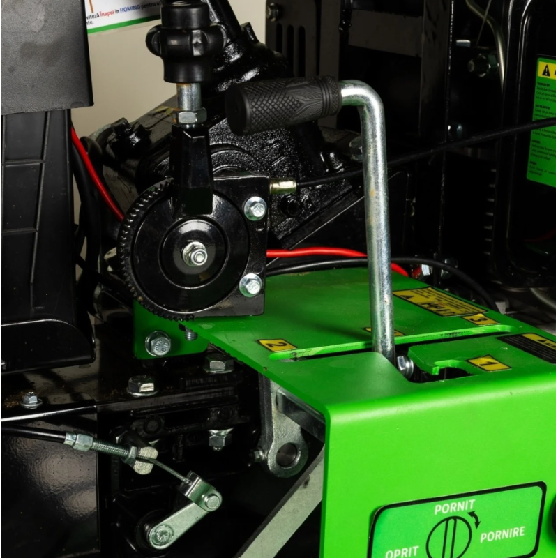 Motocultivator Ride-On Micul Fermier, 17CP, capacitate cilindrica 530 CC, motor 4 timpi, 4X4, 4 viteze, 2 cutii de viteze, pornire electrica, sistem hidraulic