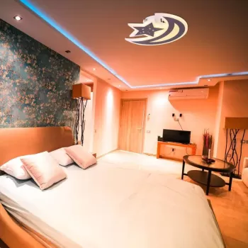 Lustra LED ELLY 36W, Luna si Stea, lumina Rece/Calda/Neutra, Maro