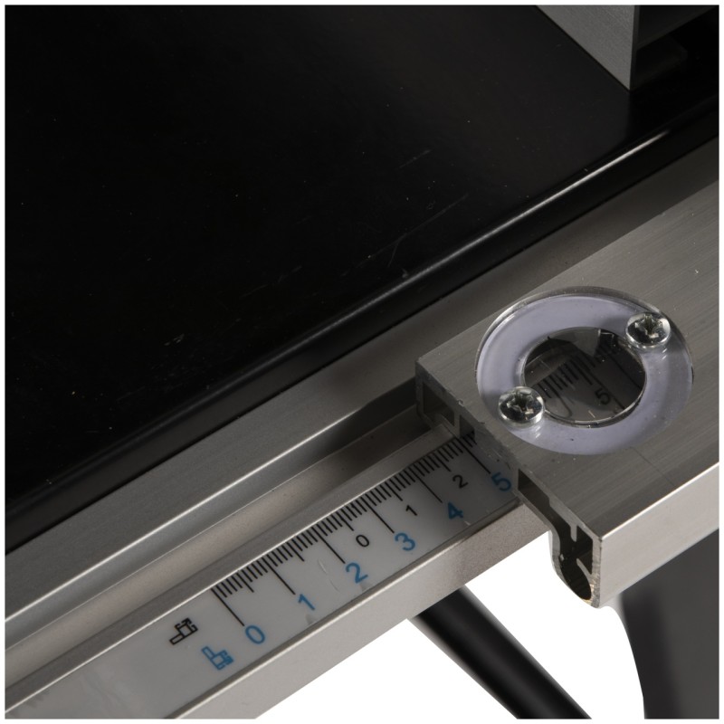 Fierastrau circular cu masa pentru lemn 1800W