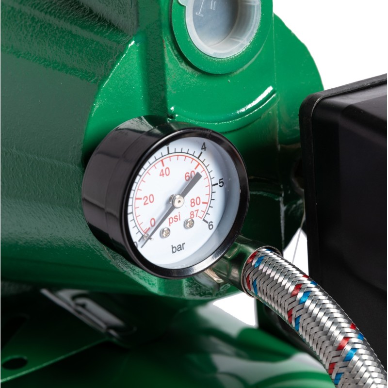 Hidrofor Micul Fermier 1.5 kW, debit maxim 3000l/h, inaltime maxima de pompare 53m, corp pompa fonta, capacitate vas expansiune 24 litri