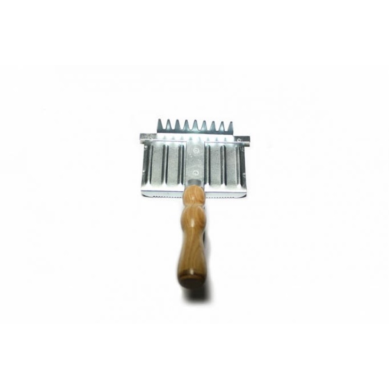 Tesala animale cu maner din lemn