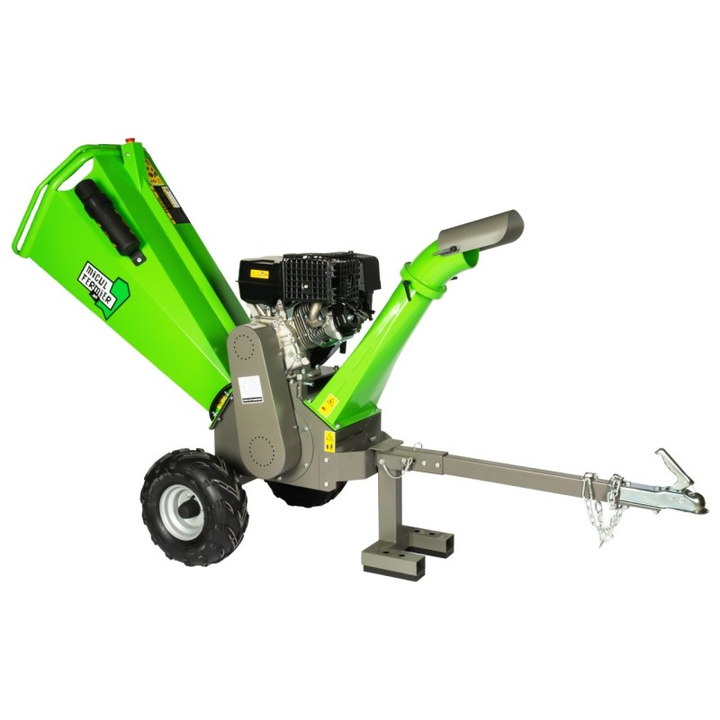 Tocator de crengi Micul Fermier, motor benzina 15 CP, cu carlig de remorcare, 120 mm diametru maxim de taiere, pentru rumegus