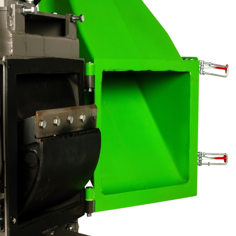 Tocator de crengi Micul Fermier, motor benzina 15 CP, cu carlig de remorcare, 150 mm diametru maxim de taiere, pentru rumegus