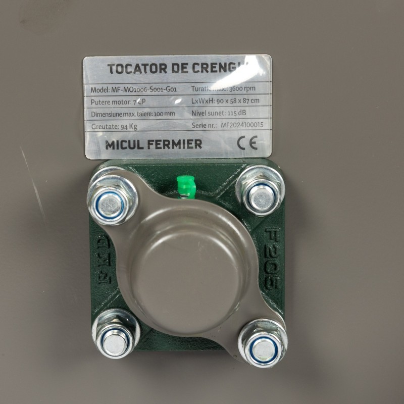 Tocator de crengi Micul Fermier, motor benzina 7 CP, 100 mm diametru maxim de taiere, pentru rumegus