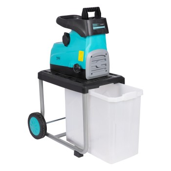 Tocator de crengi si resturi vegetale 2800 W