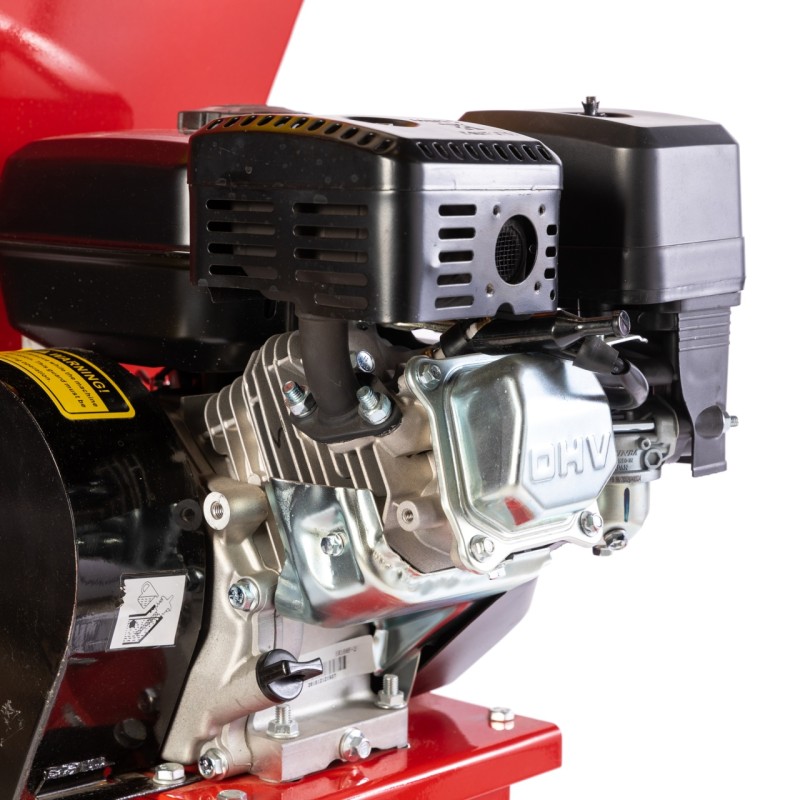 Tocator pentru crengi Micul Fermier, Ø76mm, motor benzina 6.5CP pentru rumegus