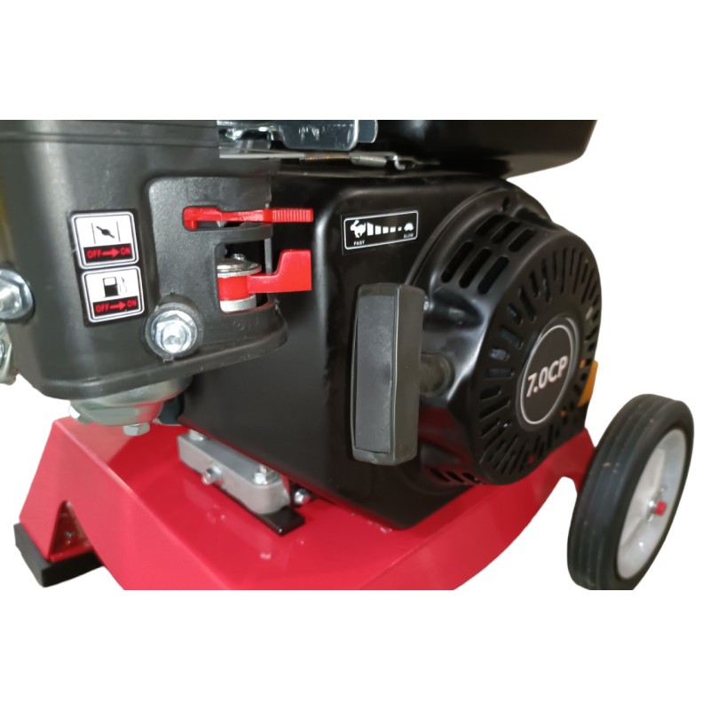 Tocator pentru crengi si vita de vie Micul Fermier, Ø50mm, motor benzina 7CP pentru rumegus