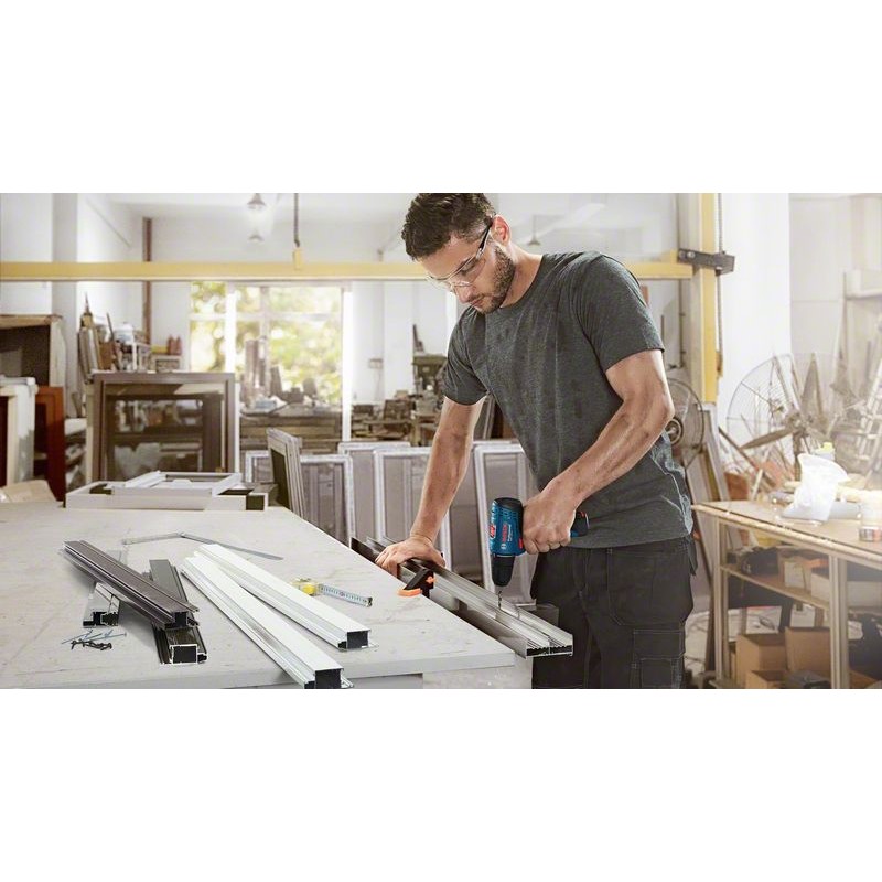 Bosch GSR 120 Li Masina de gaurit si insurubat cu acumulator + 2 x Acumulatori GBA 12V 2.0Ah + Incarcator GAL 1210 CV Professional + Valiza profesionala