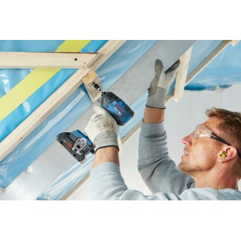 Bosch GDR 18V-200 Surubelnita cu impact brushless, 2 acumulatori CoolPack Li-Ion, 4Ah, 200Nm + L-CASE