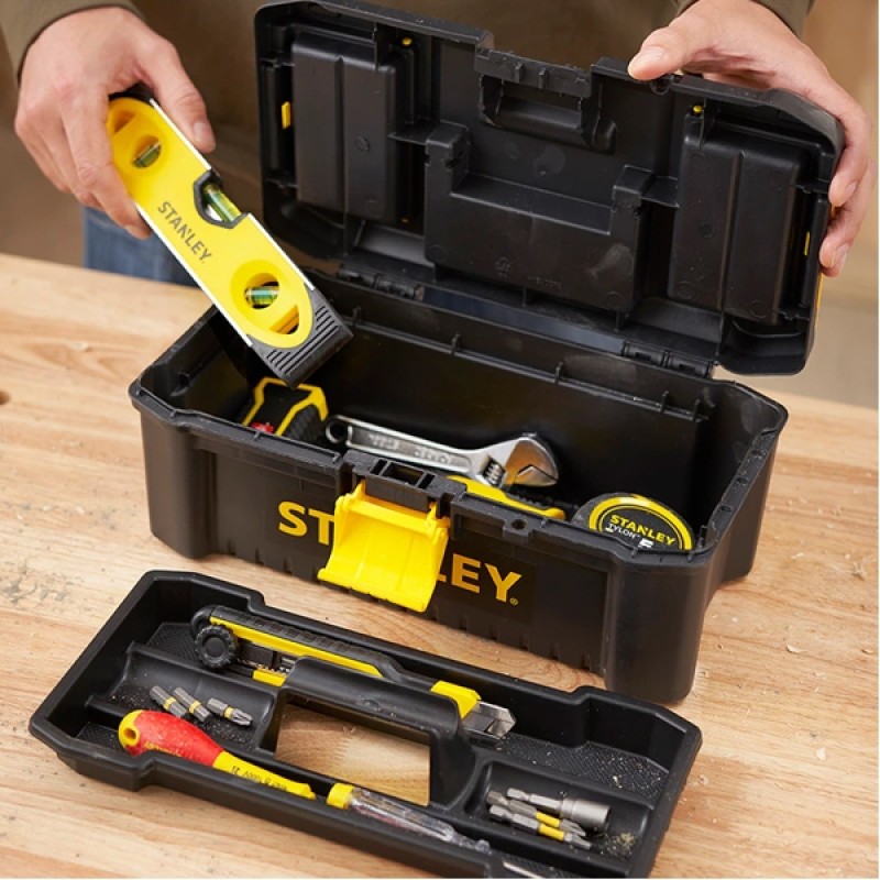 Stanley STST1-75517 Cutie esentiala, inchidere plastic 16", 406x205x195mm