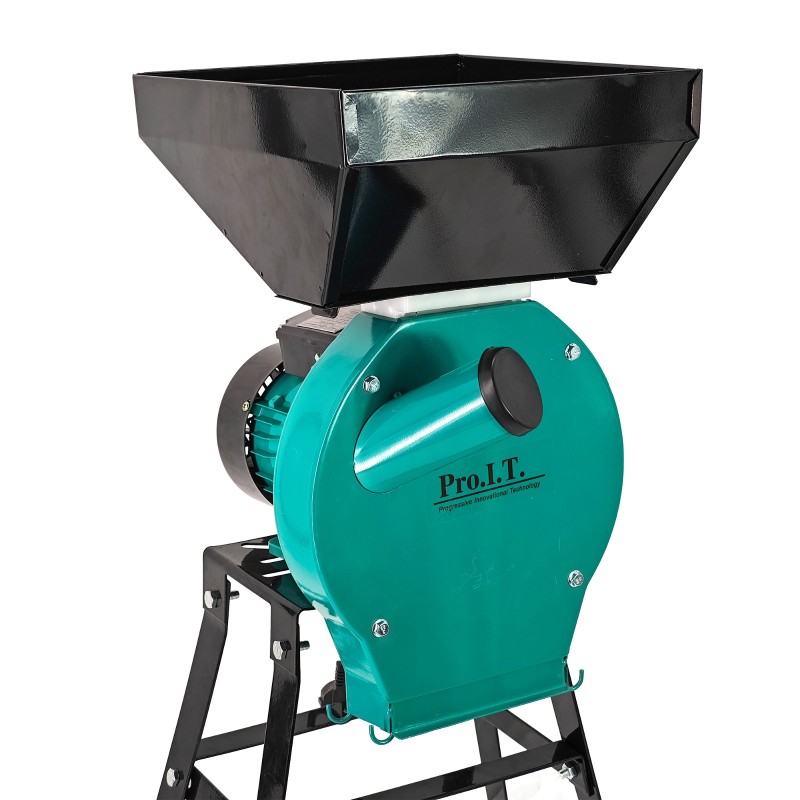 Moara electrica cu suport din metal pentru cereale si stiuleti (2 in 1), DDT-PRO.I.T. Cuva Mare, motor 3,9 kw , 3000 rpm, 320 kg h, 4 site de rezerva, 20 ciocanele,bonus sac,surubelnita si perie.