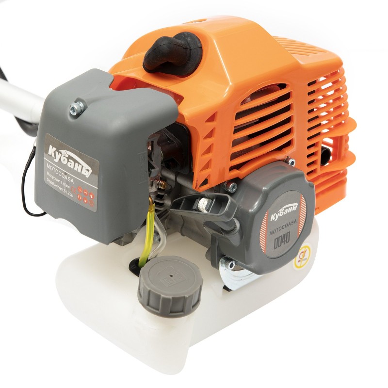 Motocoasa pe benzina Kubani, 5 Cp, 51 CC, 3 acc. incluse