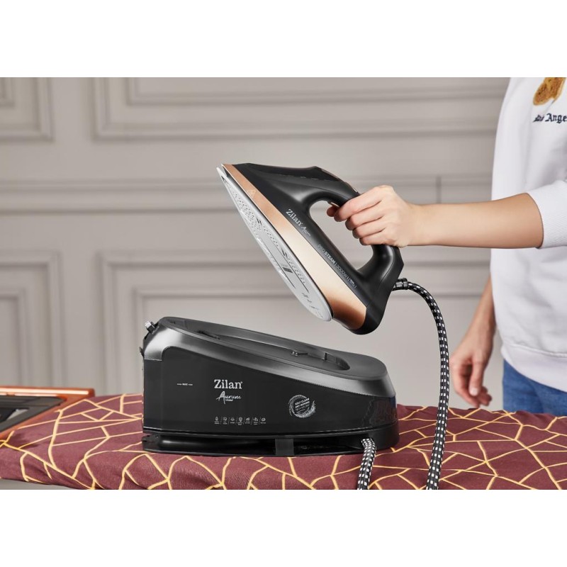Fier de calcat Aurum cu statie Zilan ZLN4261 Negru, putere 3000W, incalzire in 35 secunde, sistem de auto oprire